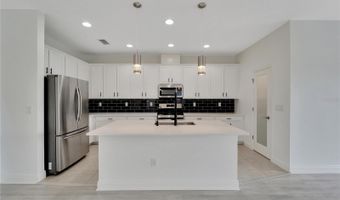 7408 SUNGOLD MEADOW Ct, Apollo Beach, FL 33572