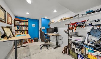 301 CHEROKEE Cir, Ambler, PA 19002