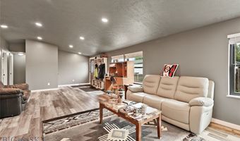 736 Cheery Dr, Belgrade, MT 59714
