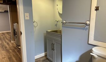 21 Elgin Ave, Bethel, CT 06801