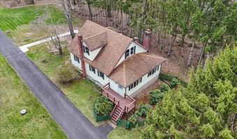 253 Thomas Rd, Blakeslee, PA 18610