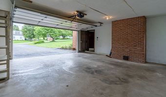 19464 Triple Crown Dr, Abingdon, VA 24211