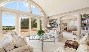 283 Ocean Ave, Newport, RI 02840