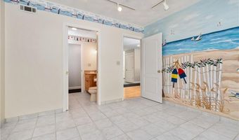 825 Woonsocket Hill Rd, North Smithfield, RI 02896