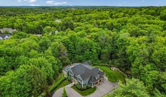 14 Aspen Ln, Bedford, NH 03110
