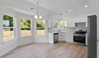 2815 Gady Pines Dr, Adrian, MI 49221