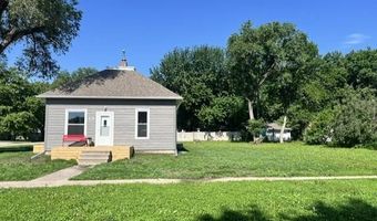 803 11th St, Aurora, NE 68818