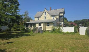 647 E Bay Ave, Barnegat, NJ 08005