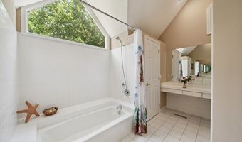 985 Goldenrod Trl, Aurora, OH 44202