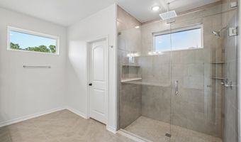 165 Rolling Bend Rd, Alvord, TX 76225