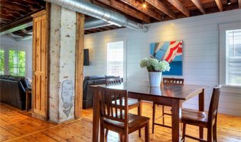 75 Mary St, Newport, RI 02840