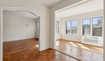 4000 CATHEDRAL Ave NW 605B, Washington, DC 20016