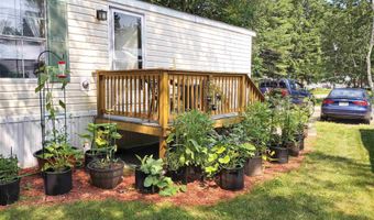 82 Sunset Cir, Campton, NH 03223