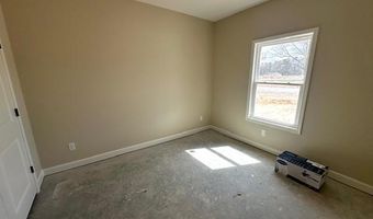 1008 Duke Dr, Bauxite, AR 72011