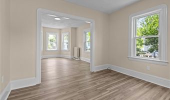 62 Fenner Ave, East Providence, RI 02915