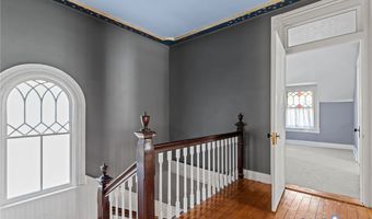 802 S Center St, Ashland, VA 23005