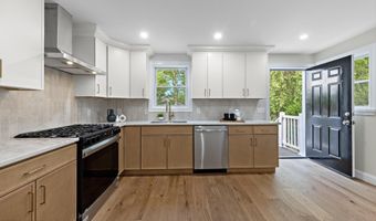 826 Dunlewy St, Asbury Park, NJ 07712