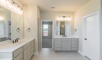 213 Navajo Trl, Alvarado, TX 76009