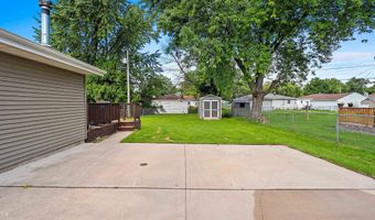 1201 S LEE St, Appleton, WI 54915