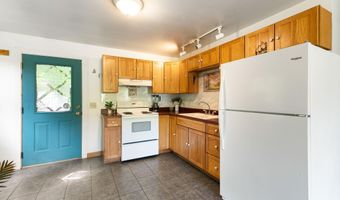 25-27 Gingko Ln, Brattleboro, VT 05301