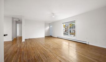 202 Pearl St, Bangor, ME 04401