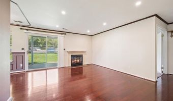25 SPRUCE Ct, Bedminster, NJ 07921