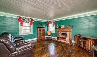 5722 James River Rd, Appomattox, VA 24553