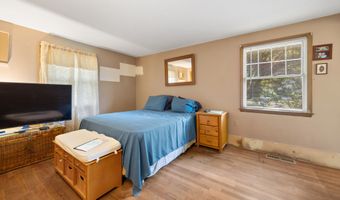186 Schaeffer Rd, Bethany, CT 06524