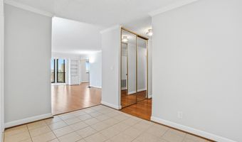 5904 MOUNT EAGLE Dr 718, Alexandria, VA 22303