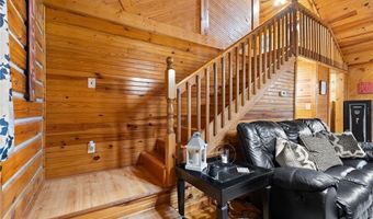 3250 N Shamrock Ln, Birdseye, IN 47513