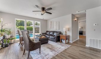 1902 SE Lawrence St, Bentonville, AR 72712