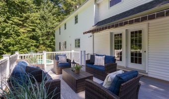 352 Log Cabin Rd, Arundel, ME 04046