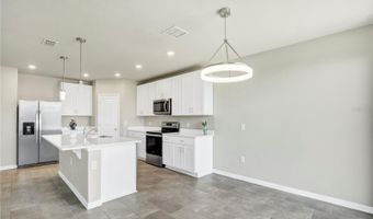 1122 OAK VALLEY Dr, Auburndale, FL 33823