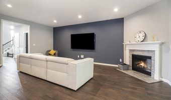 2865 Dillon Dr, Ann Arbor, MI 48105