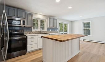 16 Captain Danforth Ln, Amherst, NH 03031