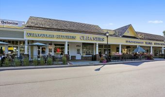 9813 MONTAUK Ave, Bethesda, MD 20817