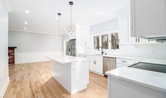 193 Chestnut Ridge Rd, Bethel, CT 06801