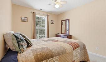 1105 Chapel St, Baldwin City, KS 66006