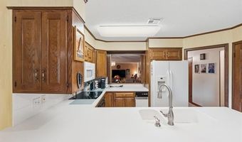 633 Cherry Ln, Bartlesville, OK 74003