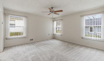 25 Willow Dr, Barnegat, NJ 08005