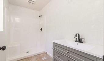 180 Tripp Hollow Rd, Brooklyn, CT 06234
