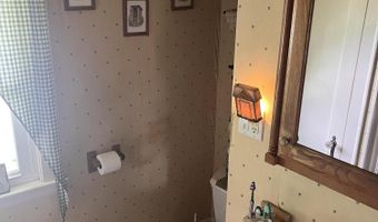 220 27th Ave, Altoona, PA 16601