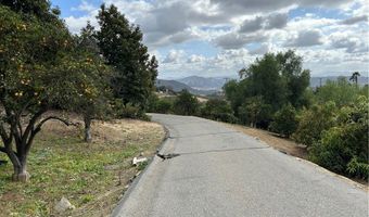 754 Rainbow Hills Rd, Fallbrook, CA 92028