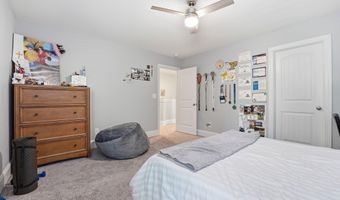 834 Winston Pines Dr, Aberdeen, NC 28315