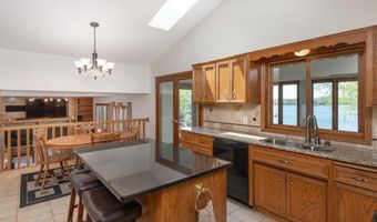 15825 Garden View Dr, Apple Valley, MN 55124