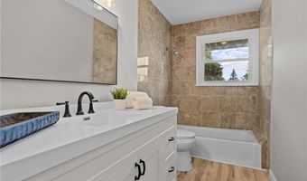 999 Elm Dr, Apple Valley, MN 55124