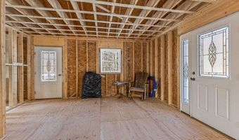 198 Senator Black Rd, Baldwin, ME 04091
