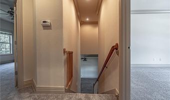 1102 SE Phoenix St, Bentonville, AR 72712