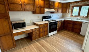 811 SUNSET Dr, Antigo, WI 54409