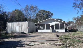 703 HOOD St, Bastrop, LA 71220